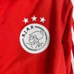 2023–2024 Ajax Wende-Windjacke (rot-weiß) Fußballtrikot 1:1 in thailändischer Qualität - Image 5