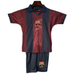 Fußballtrikots für Kinder von Barcelona und Travis Scott, Saison 25/26