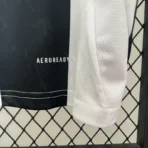 24-25 Juventus Home Replica Jersey - Imagen 8