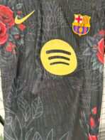 Barcelona Rose Special Edition Fußballtrikot 2025/26 – Spielerausführung - Image 7