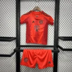 24–25 Bayern München Heimtrikot für Kinder (Fußball) – Trikot + Shorts - Image 3