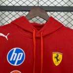 F1 Scuderia Ferrari HP 2025 Fahrer-Hoodie für Herren - Image 3