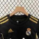 Real Madrid 11-12 Auswärts-Retro-Kinder-Fußballtrikot - Image 4