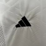 2024 Deutschland EM-Heimtrikot für Kinder: Trikot + Shorts - Image 5