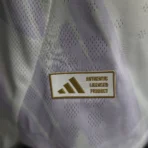 Manchester United Auswärtstrikot 2025/2026 – Spielerausführung - Immagine 9