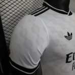 Real Madrid Weißes Fußballtrikot, Sonderedition 2025/26, Spieler-Version - Image 6