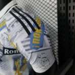Real Madrid Sonderedition-Trikot, Fußballtrikot, Spieler-Version 25-26 - Imagen 7