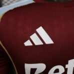 Aston Villa Fußball-Heimtrikot 2025/26 – Spielerausführung - Image 4