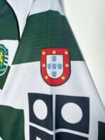 Sporting Lisbon Retro Home Long sleeve Jersey 2003-04 - Image 6