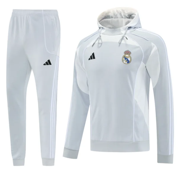 Real Madrid Trainingsset Hellgrau 2025–26 (Jacke + Hose)