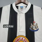 Newcastle Retro-Trikot (Heim), langärmelig, 1995/97 - Image 3