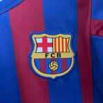 05-06 Barcelona Heimtrikot im Retro-Stil für Kinder – Fußballtrikot - Image 5