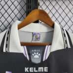 Real Madrid Retro-Fußballtrikot 97/98 - Image 4