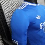 Real Madrid Auswärts-Drittes-Trikot 2025/26 mit langen Ärmeln – Spielerausführung – Bild 6
