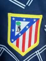 Nike Atlético Madrid Retro-Auswärts-Fußballtrikot mit langen Ärmeln 2004/05 - Immagine 3