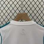 Real Madrid 17/18 Heimtrikot im Retro-Stil für Kinder – Fußballtrikot - Image 7