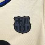 Barcelona Auswärts-Kinderfußballtrikot 2025/26 - Image 5