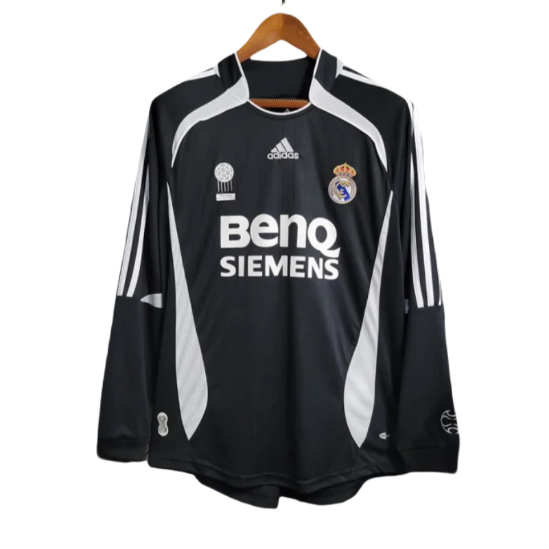 e272af024d 06-07 Real Madrid Auswärts-Retro-Trikot mit langen Ärmeln - Image 1