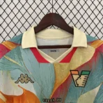 Venezia FC 2024/25 Sonderedition Fußballtrikot Rot – Bild 5