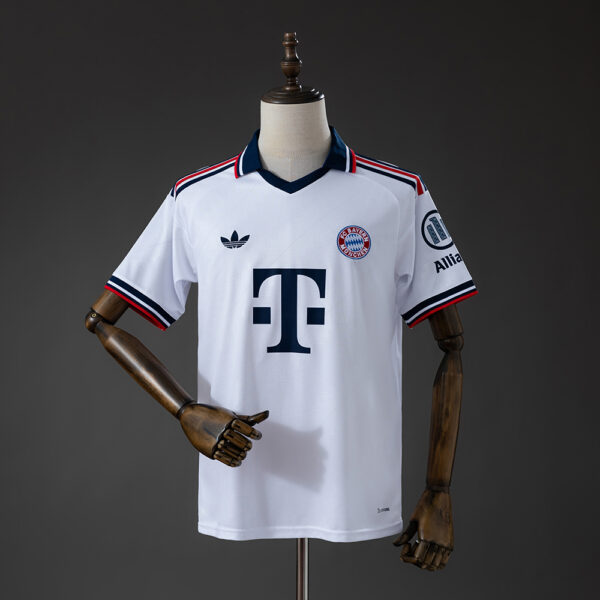 FC Bayern München Auswärtstrikot 2026/27